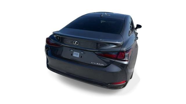 new 2024 Lexus ES 300h car, priced at $57,720