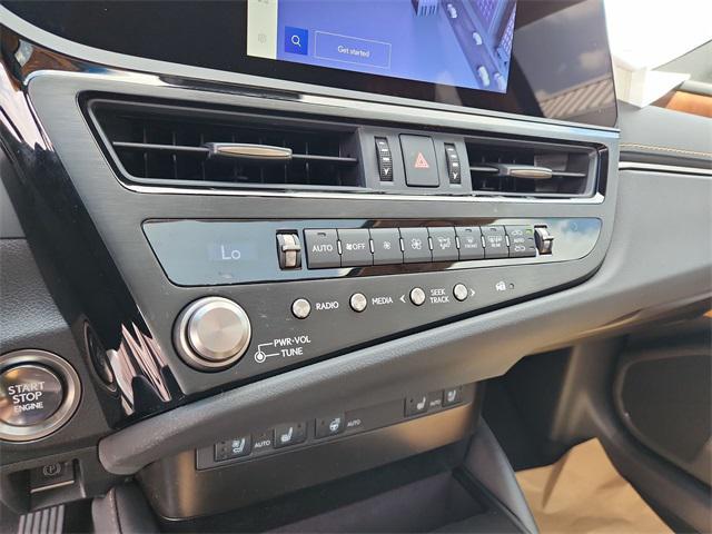 new 2025 Lexus ES 350 car, priced at $48,034