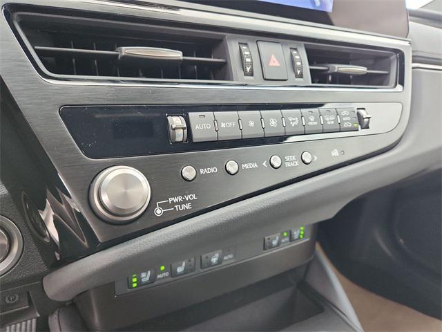 new 2025 Lexus ES 350 car, priced at $48,754