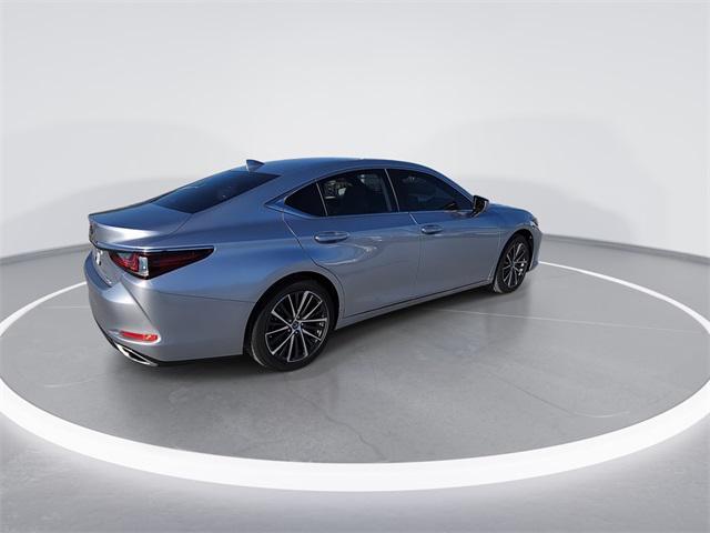 new 2025 Lexus ES 350 car, priced at $49,084