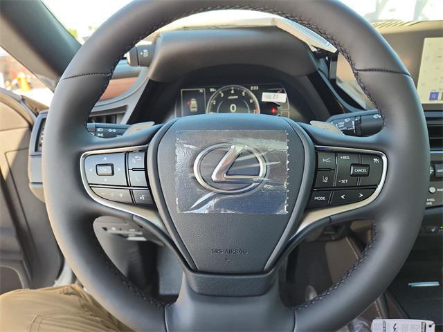 new 2025 Lexus ES 350 car, priced at $49,084