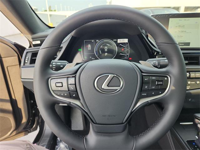 new 2025 Lexus ES 300h car, priced at $50,914