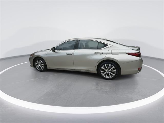 used 2021 Lexus ES 300h car, priced at $31,798