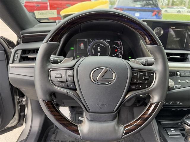 used 2021 Lexus ES 300h car, priced at $31,798