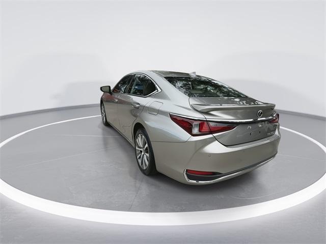 used 2021 Lexus ES 300h car, priced at $31,798