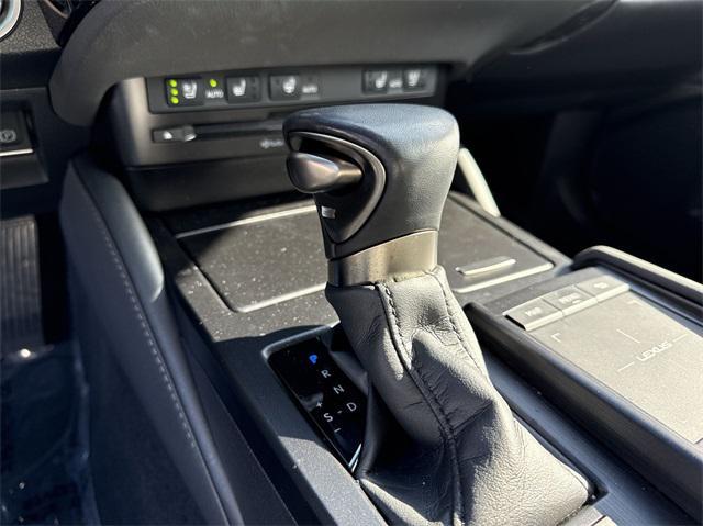 used 2022 Lexus ES 350 car, priced at $35,498