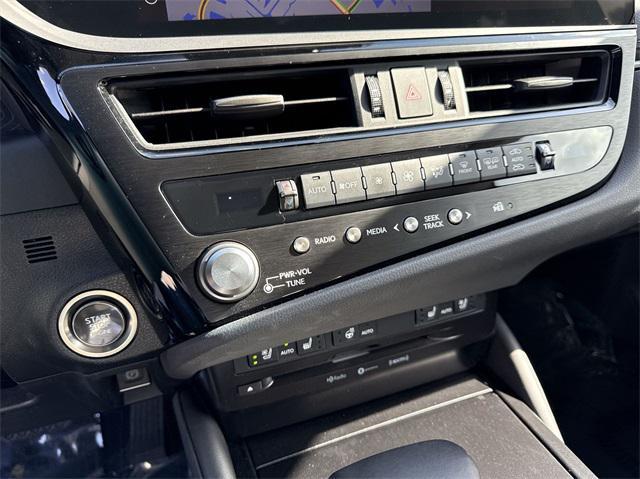 used 2022 Lexus ES 350 car, priced at $35,498
