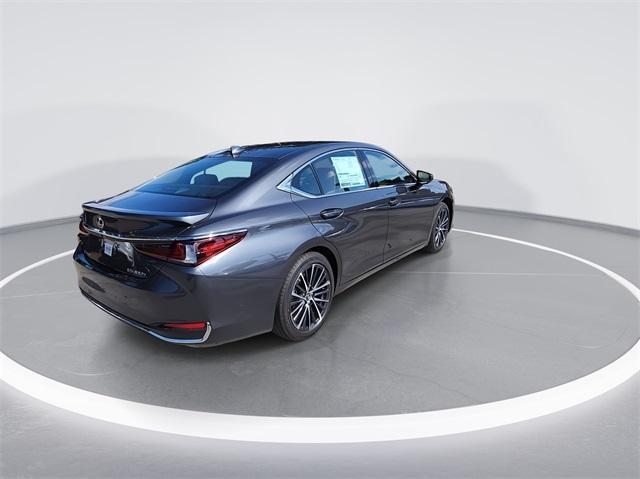 new 2025 Lexus ES 300h car, priced at $50,805