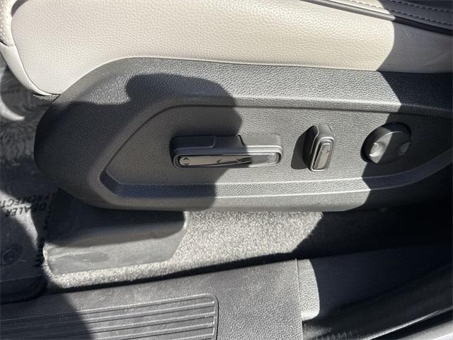 used 2023 Honda Pilot car, priced at $41,498