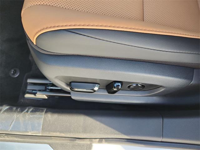 new 2025 Lexus ES 350 car, priced at $49,084