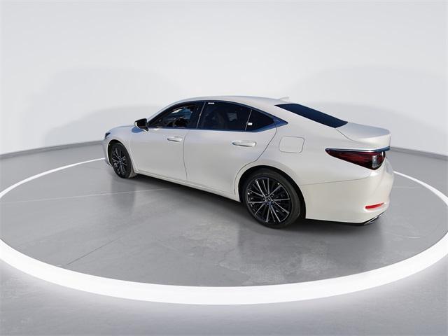 new 2025 Lexus ES 350 car, priced at $49,084