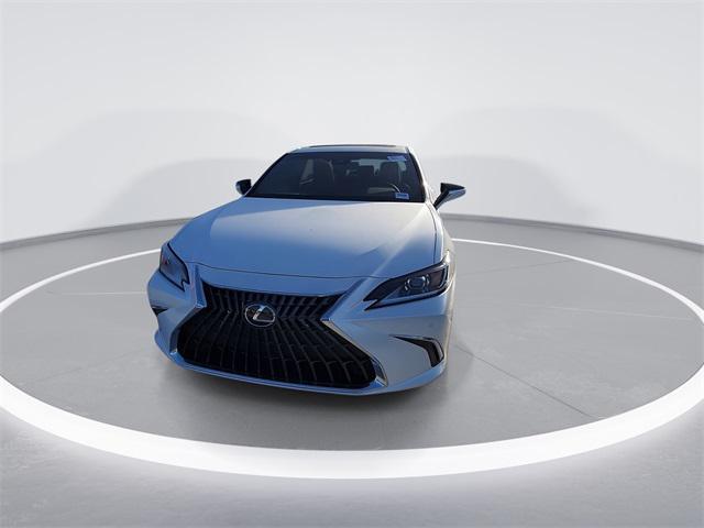 new 2025 Lexus ES 350 car, priced at $49,084