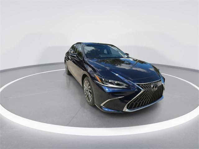 used 2025 Lexus ES 300h car, priced at $51,998