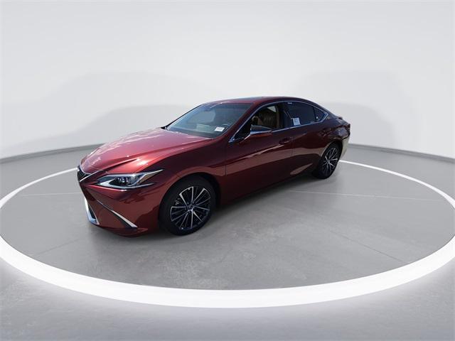 new 2025 Lexus ES 300h car, priced at $50,694