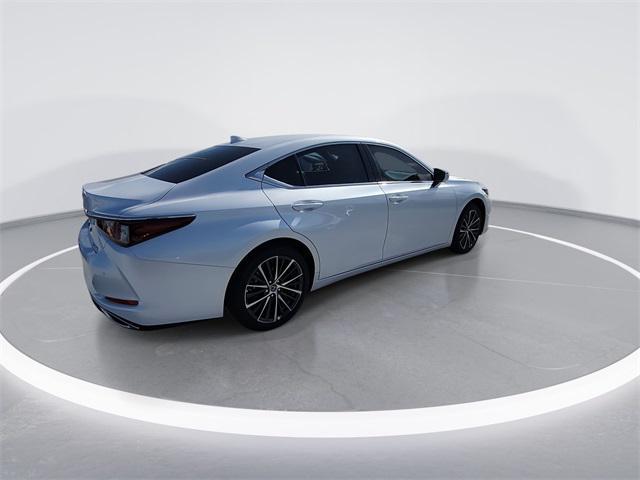 new 2025 Lexus ES 350 car, priced at $48,534