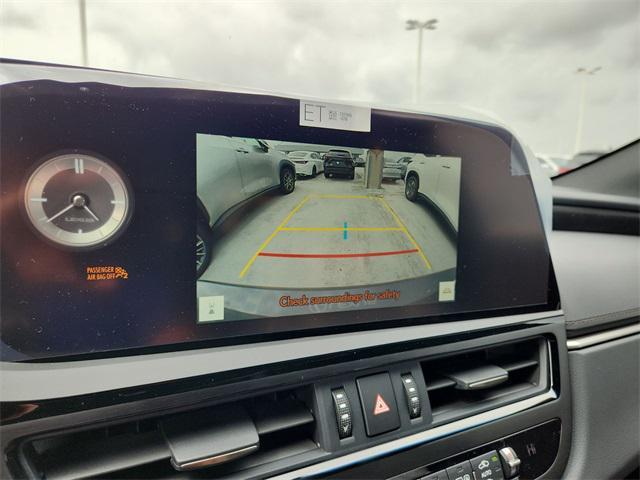 new 2025 Lexus ES 350 car, priced at $48,864