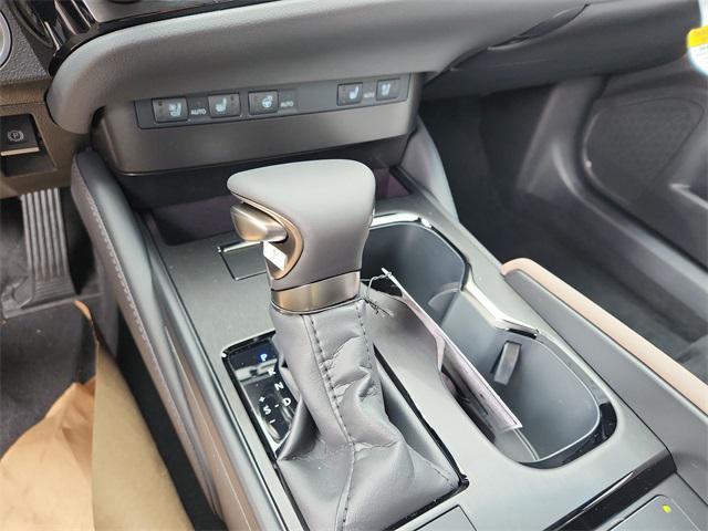 new 2025 Lexus ES 350 car, priced at $48,864
