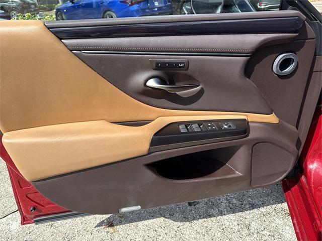 used 2019 Lexus ES 350 car, priced at $26,798