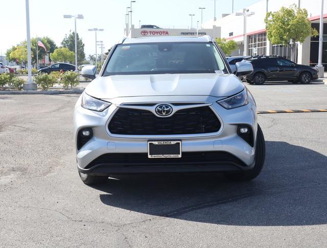 used 2023 Toyota Highlander car, priced at $41,889