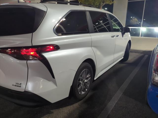 used 2022 Toyota Sienna car, priced at $44,075