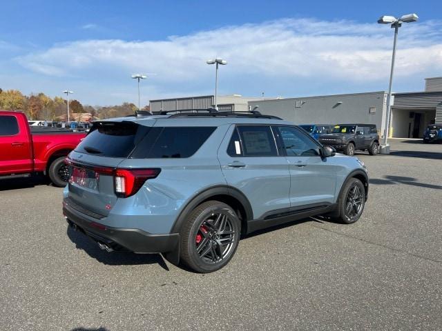 new 2025 Ford Explorer car, priced at $62,645