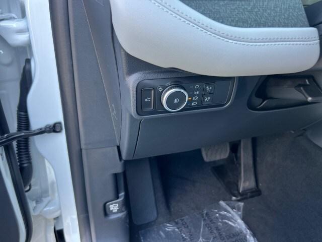 new 2025 Ford Explorer car, priced at $58,895