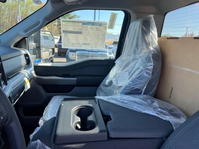 new 2025 Ford F-350 car, priced at $60,030