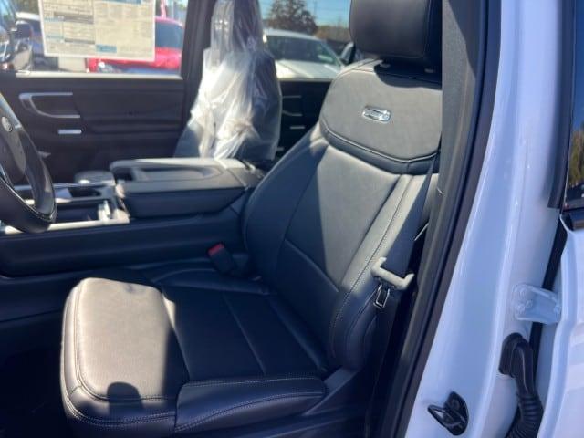 new 2025 Ford Expedition car, priced at $86,650