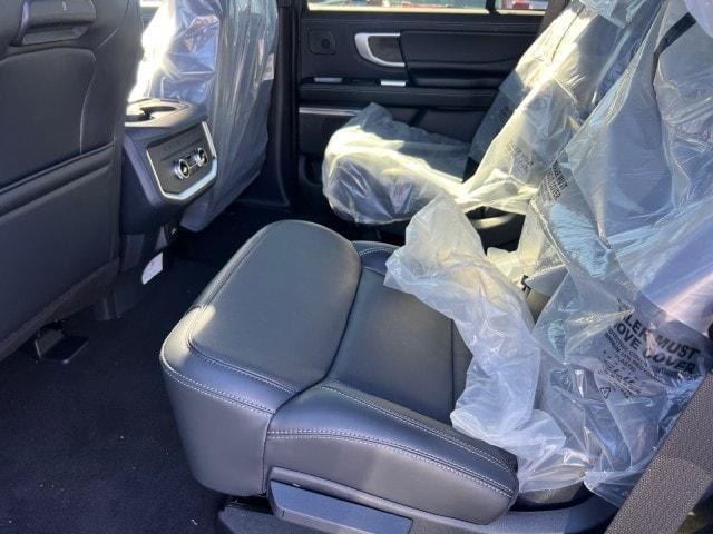 new 2025 Ford Expedition car, priced at $86,650