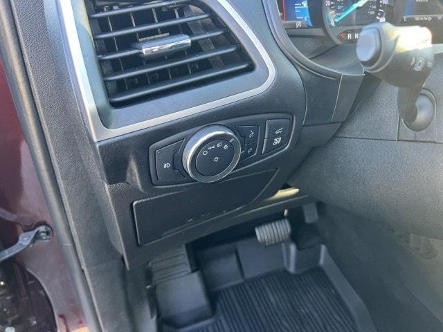 used 2022 Ford Edge car, priced at $29,690