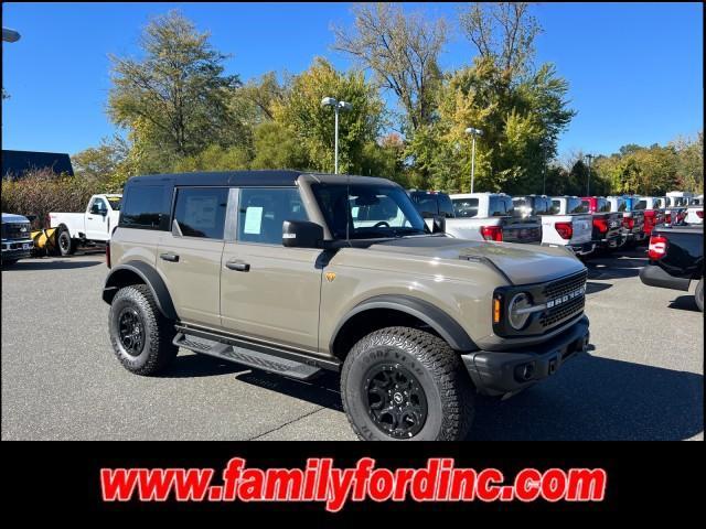 new 2025 Ford Bronco car, priced at $70,105