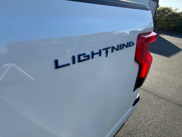new 2022 Ford F-150 Lightning car, priced at $71,644