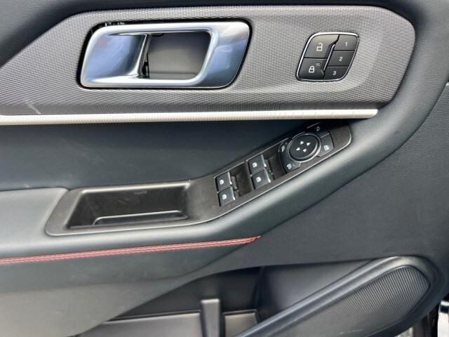 new 2025 Ford Explorer car, priced at $52,440