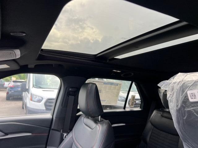 new 2025 Ford Explorer car, priced at $52,440