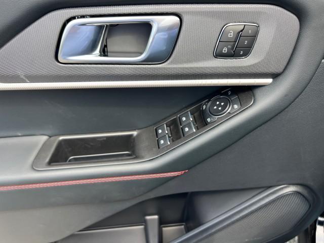 new 2025 Ford Explorer car, priced at $52,440