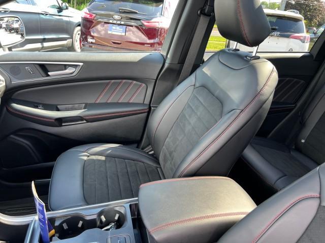 used 2024 Ford Edge car, priced at $38,995