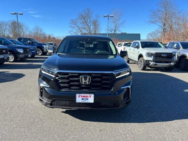 used 2023 Honda Pilot car, priced at $32,995