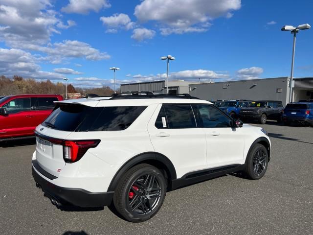 new 2025 Ford Explorer car, priced at $62,945