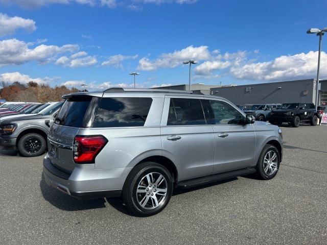 used 2024 Ford Expedition car, priced at $50,690