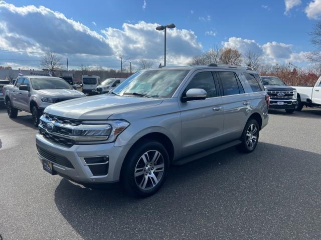 used 2024 Ford Expedition car, priced at $50,690