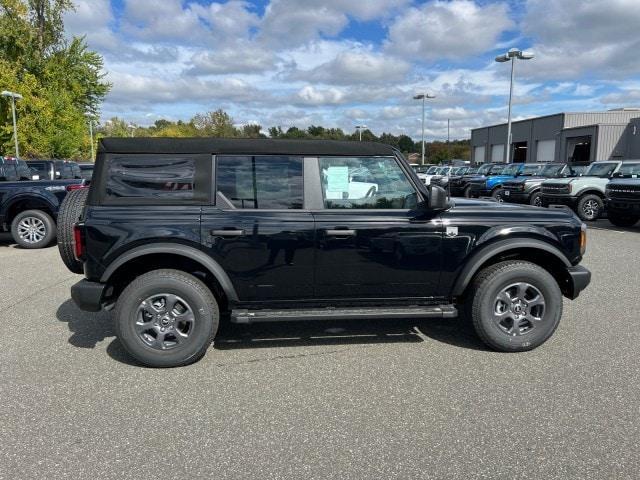 new 2024 Ford Bronco car, priced at $46,205