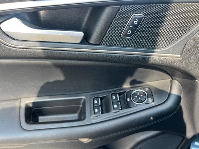 used 2022 Ford Edge car, priced at $28,995
