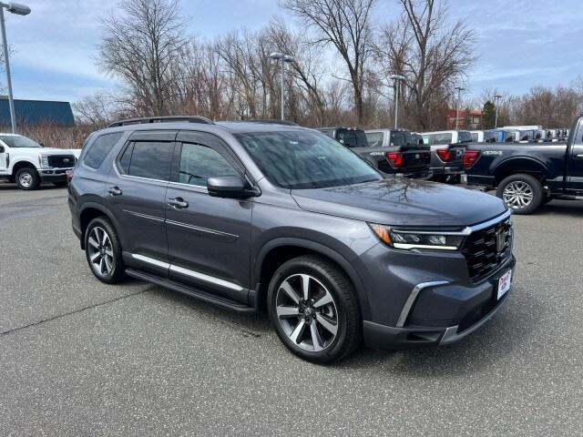 used 2023 Honda Pilot car, priced at $41,995