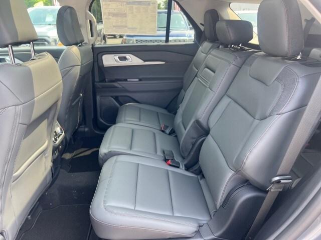 new 2025 Ford Explorer car, priced at $46,571