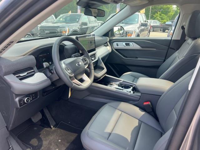 new 2025 Ford Explorer car, priced at $46,571