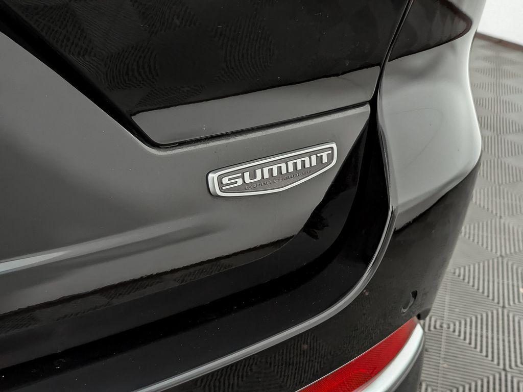 used 2023 Jeep Grand Cherokee car, priced at $44,995