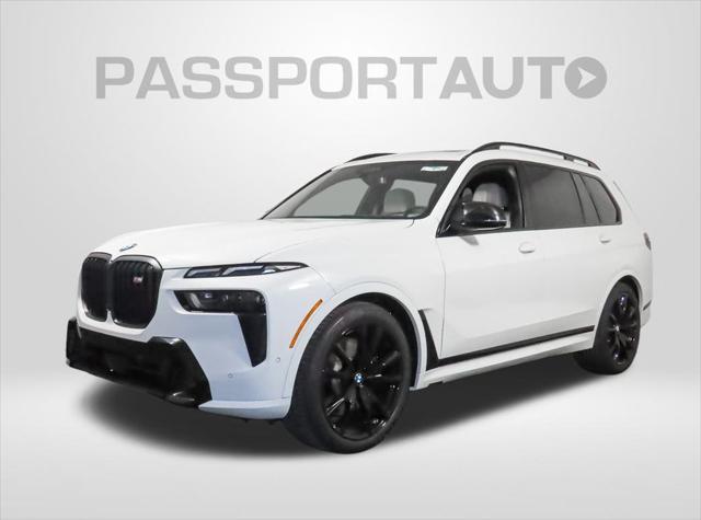 new 2025 BMW X7 car, priced at $120,025