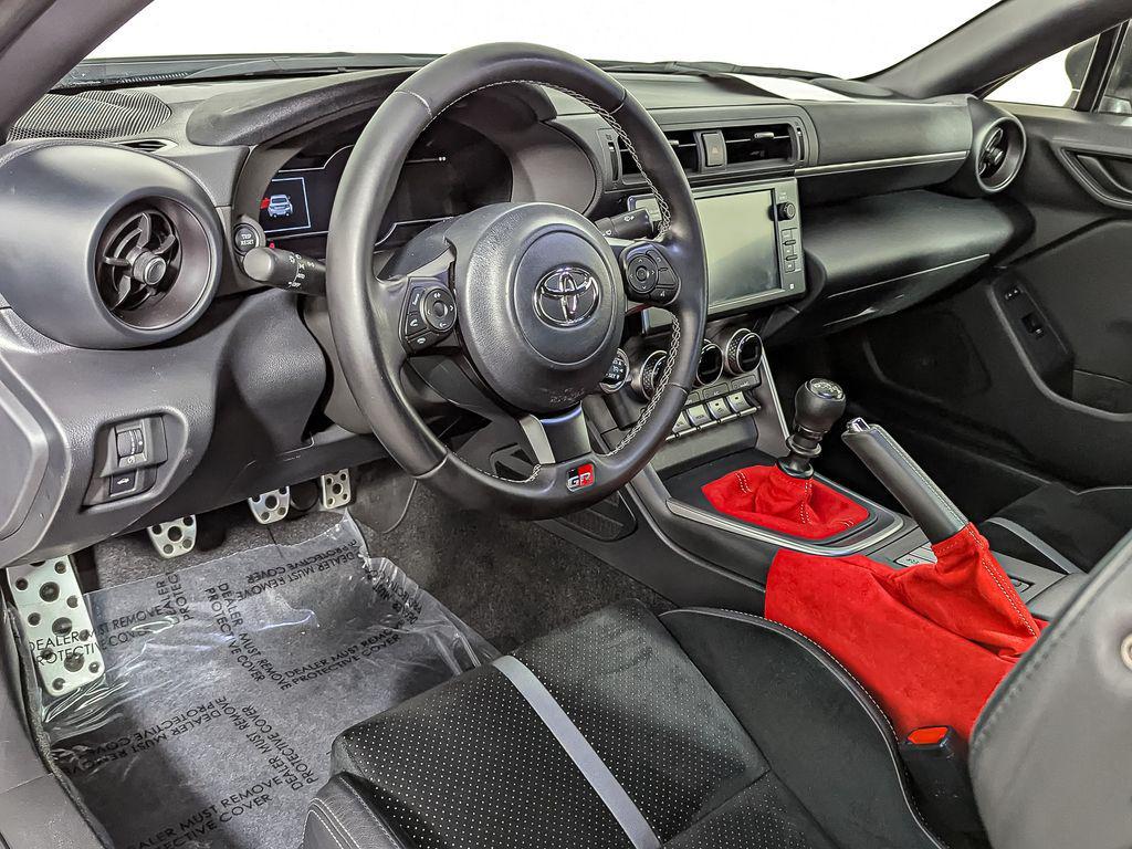 used 2022 Toyota GR86 car, priced at $26,995