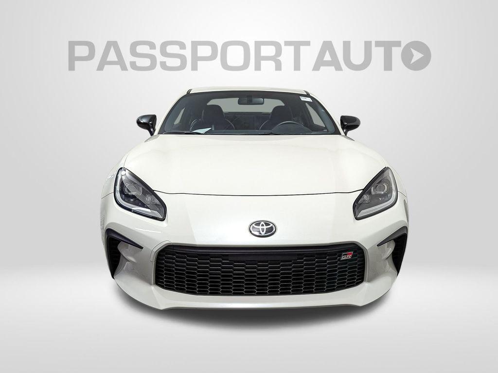 used 2022 Toyota GR86 car, priced at $26,995
