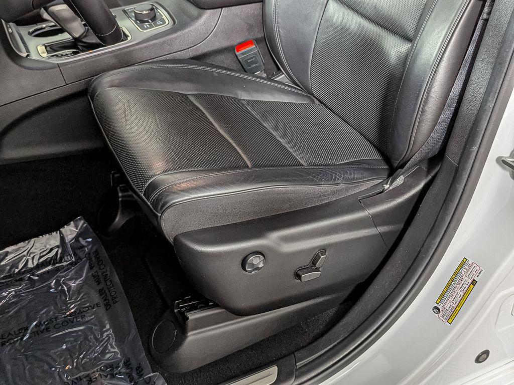 used 2021 Jeep Grand Cherokee car, priced at $29,995